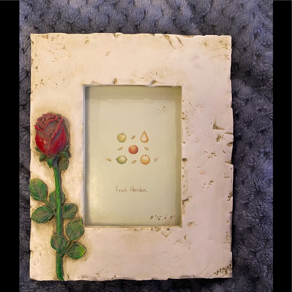 Perfect condition New beautiful rose picture frame 3 1/2 X5